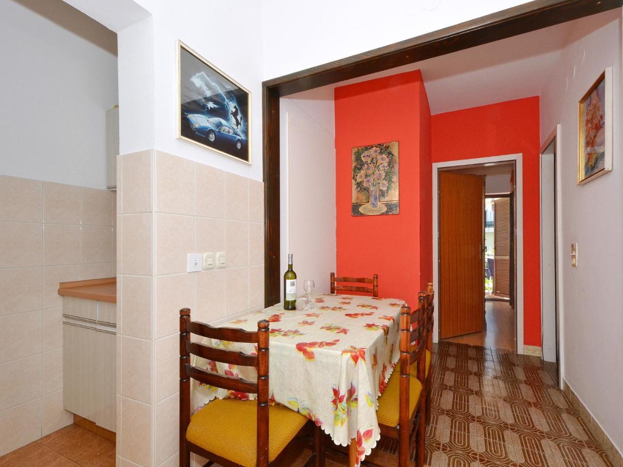 Apartments Josipa โตรกีร์ ภายนอก รูปภาพ