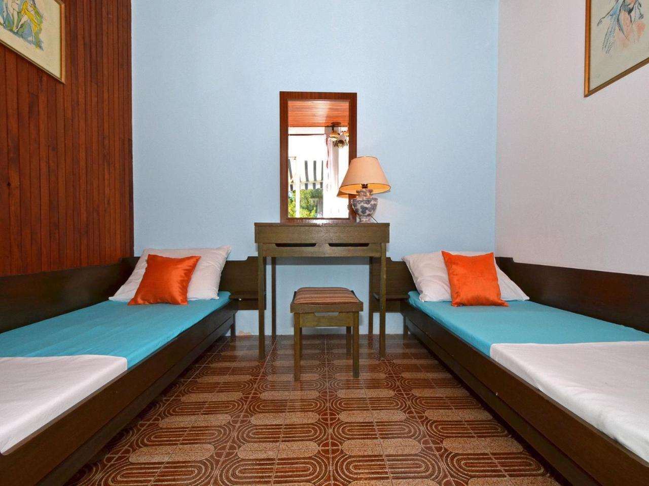 Apartments Josipa โตรกีร์ ภายนอก รูปภาพ