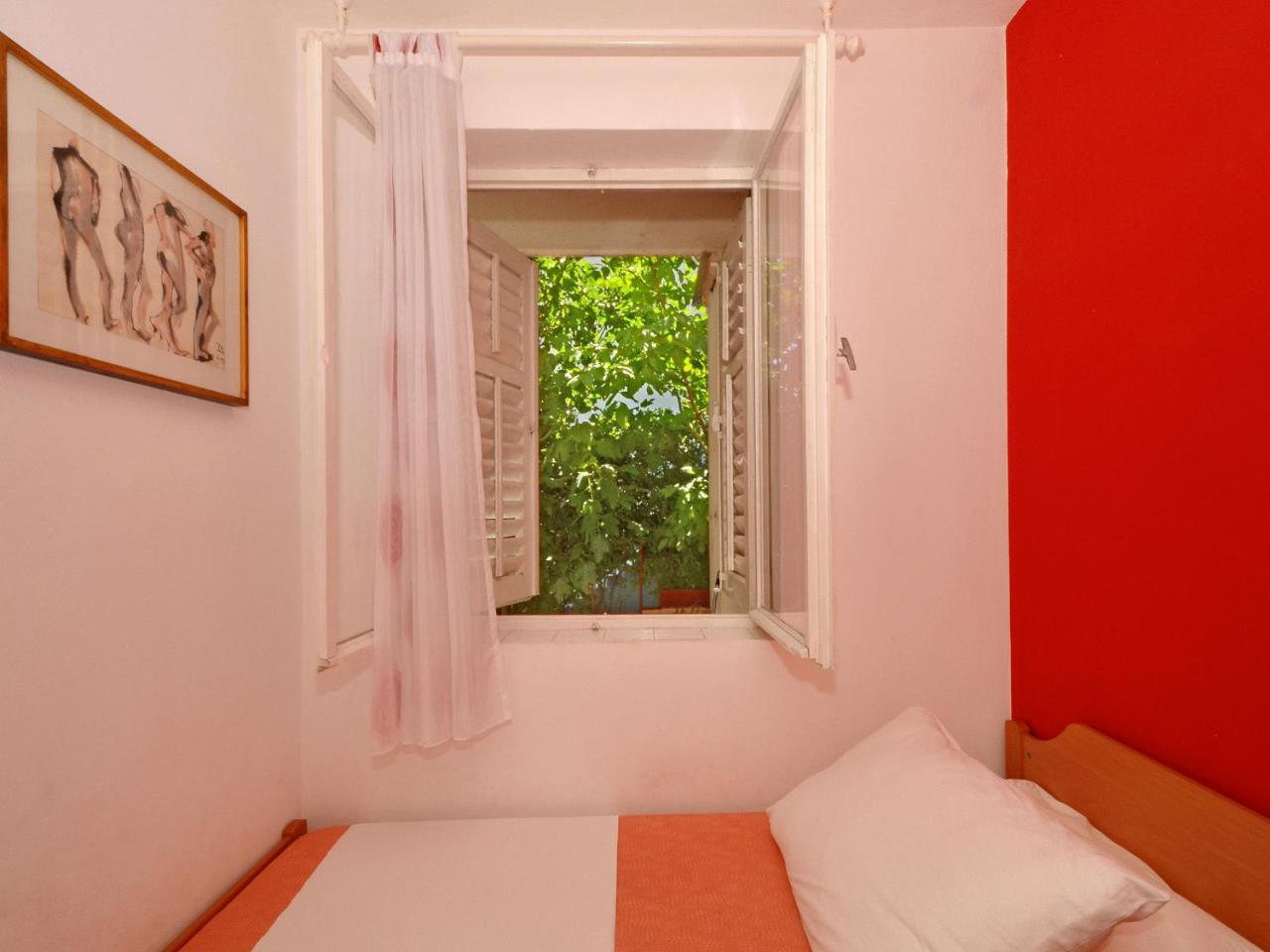 Apartments Josipa โตรกีร์ ภายนอก รูปภาพ
